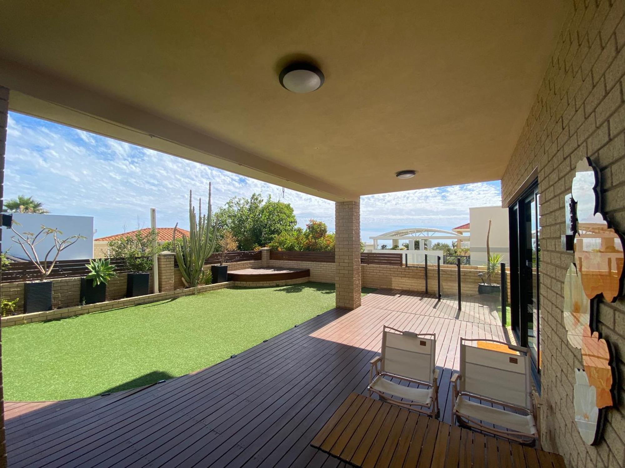 Sunny Ocean View Retreat Lejlighed Perth Eksteriør billede
